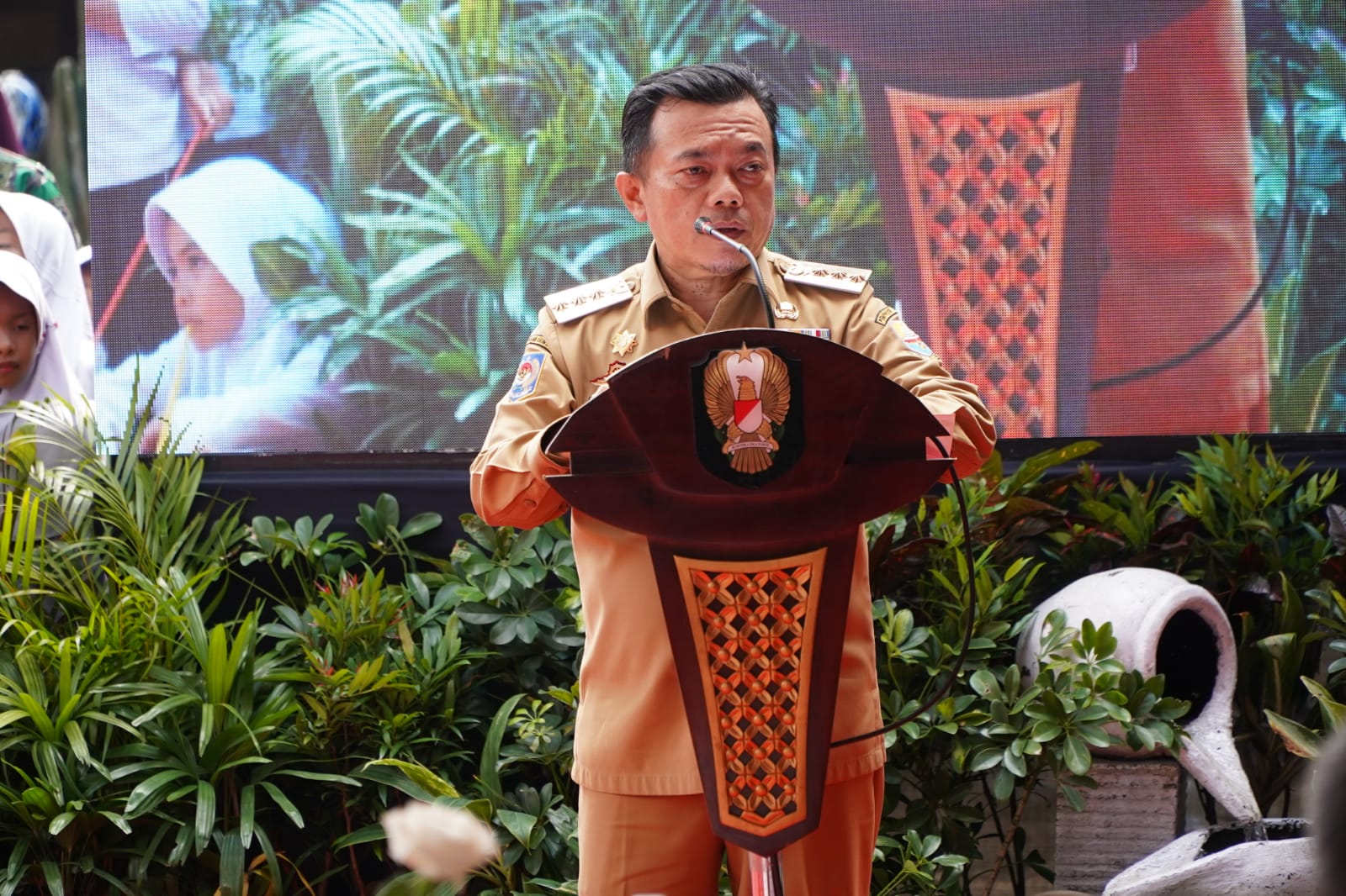 Gubernur Al Haris Dampingi KSAD Resmikan 47 Titik Program TNI AD Manunggal Air di Jambi