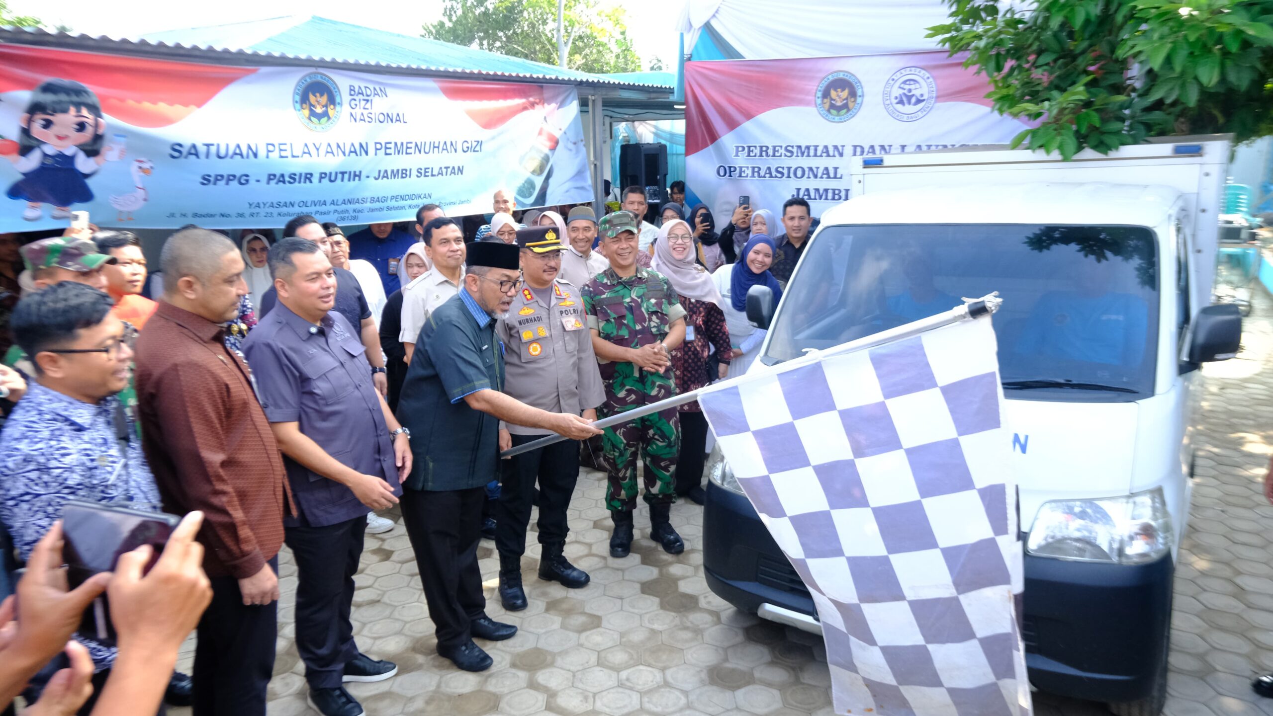 Sekda Sudirman Tegaskan Pemprov Kejar 380 Titik Program Makan Bergizi Gratis