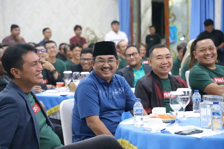 Bentuk Nyata Komitmen Legislatif Dukung Pengembangan Sepak Bola di Tanjab Barat, Ketua DPRD Hadiri Pelantikan Pengurus ASKAB PSSI