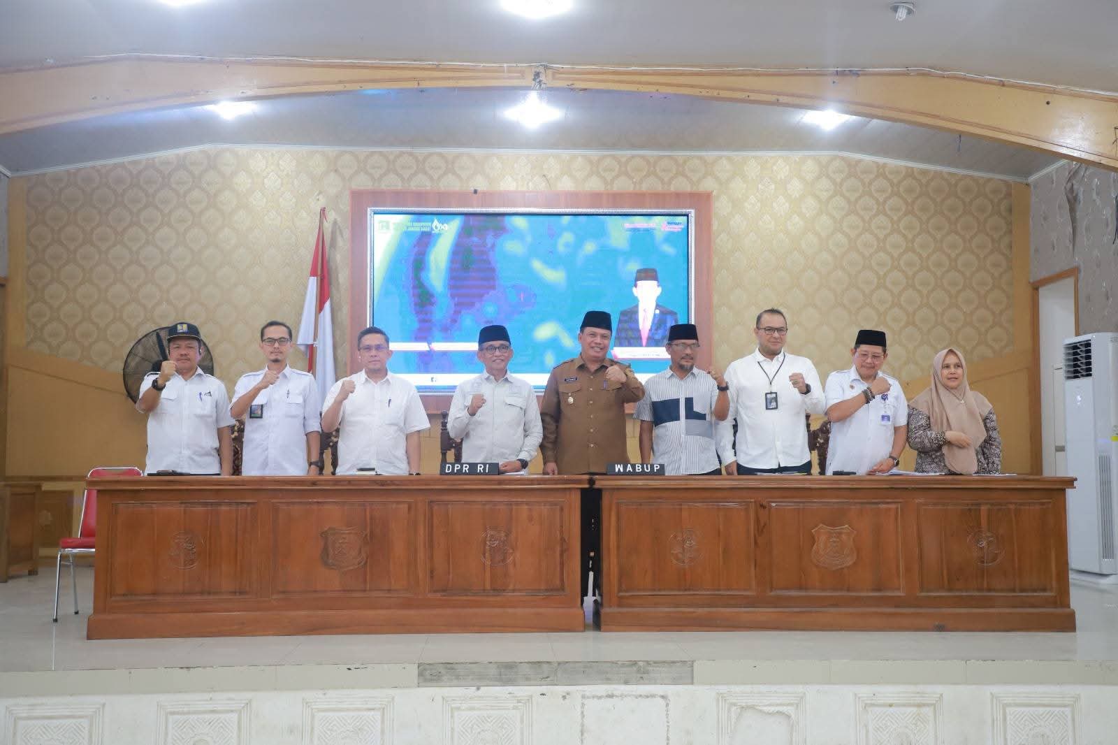 Wakil Ketua DPRD Tanjab Barat Apresiasi Percepatan Infrastruktur dalam Kunjungan Reses DPR RI